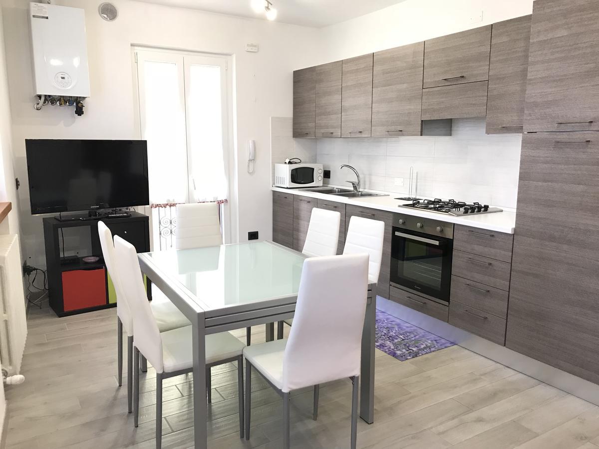 Casa Al Borgo Appartement Garda  Buitenkant foto